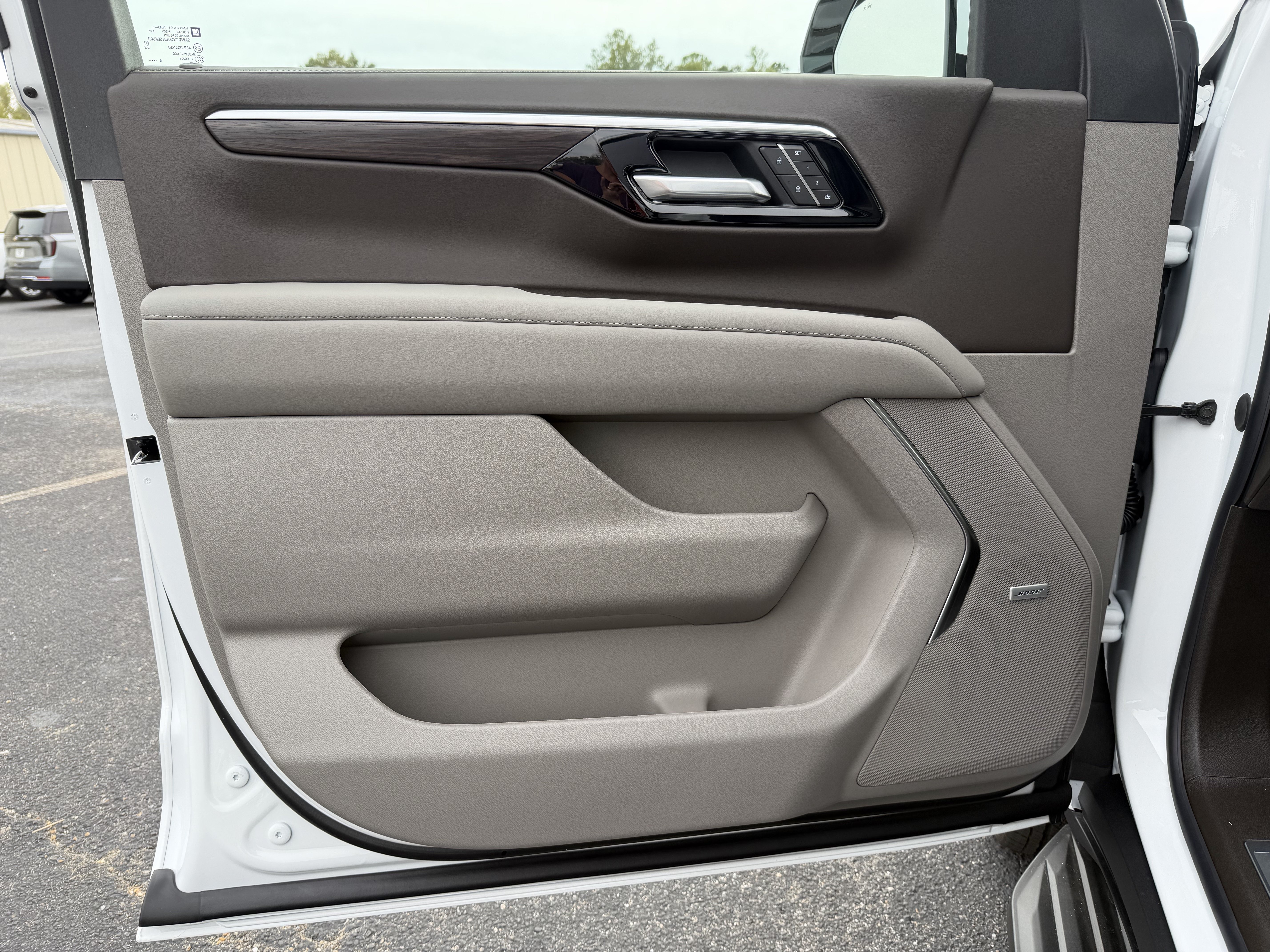 New 2027 Chevrolet Tahoe LT w/ Comfort Package RWD image 14