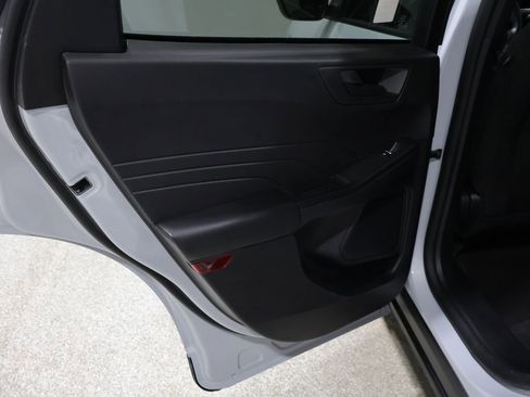 Used 2025 Ford Escape Active image 18