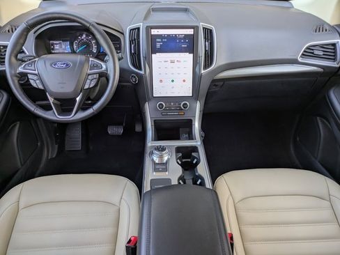 Used 2022 Ford Edge SEL w/ Convenience Package image 12