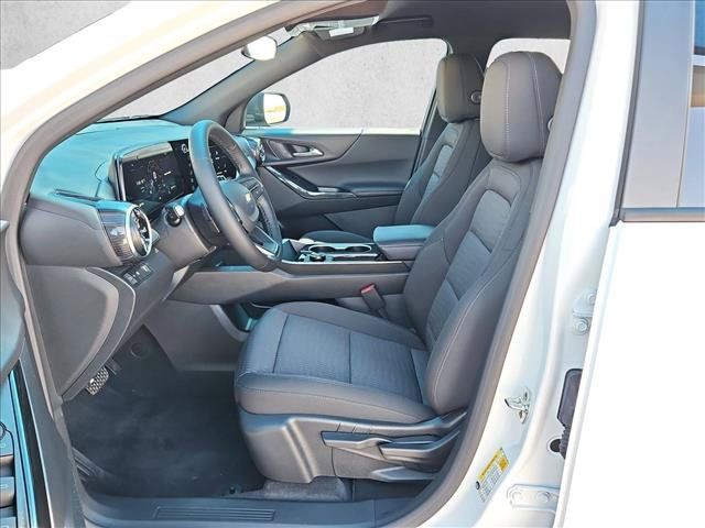 New 2027 Chevrolet Equinox LT FWD image 4