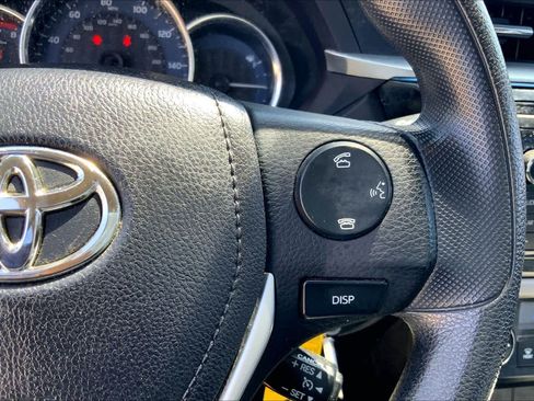 Used 2016 Toyota Corolla LE FWD image 23