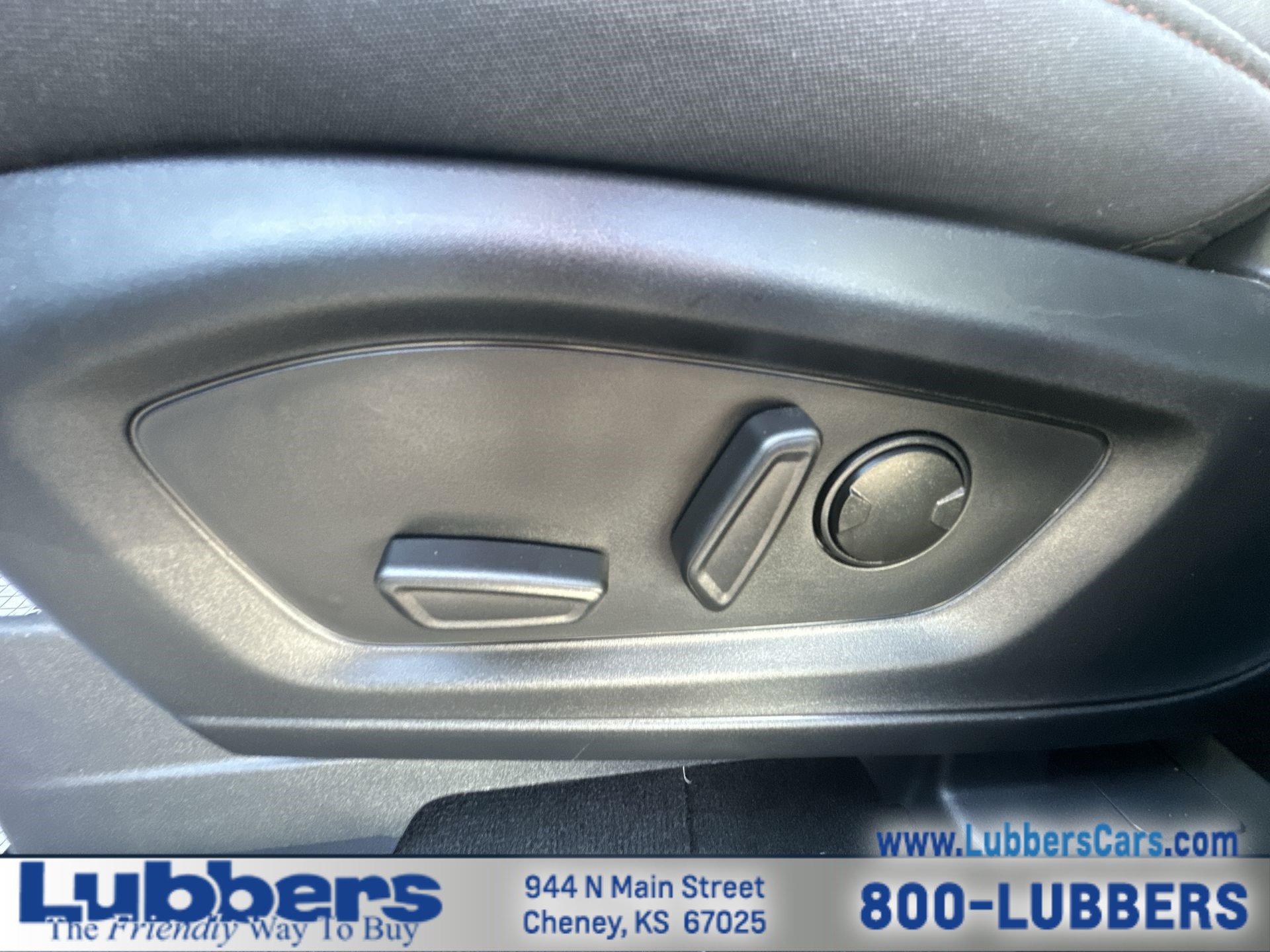 Used 2026 Ford Explorer Active AWD/4WD image 12