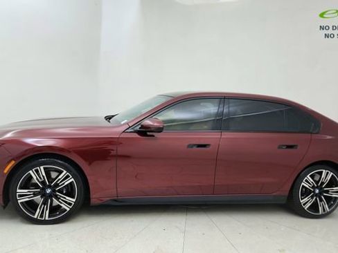 Used 2023 BMW 740i RWD image 3