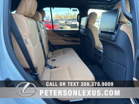 New 2026 Lexus LX 600 4WD w/ Luxury Package image 20