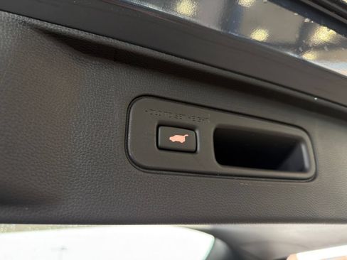 Used 2026 Honda Pilot Elite image 23