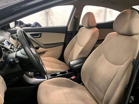 Used 2016 Hyundai Elantra SE image 25