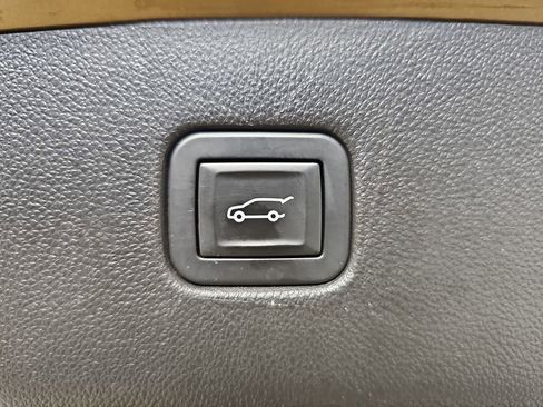 Certified 2019 Chevrolet Blazer LT FWD image 17