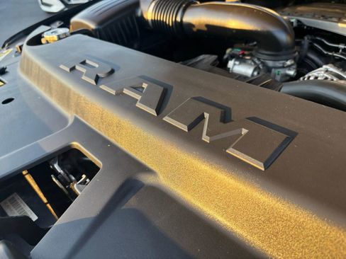 Used 2019 RAM 1500 Big Horn image 38