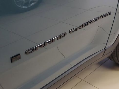 New 2026 Jeep Grand Cherokee L Limited image 7