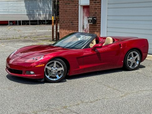 Used 2008 Chevrolet Corvette Convertible w/ Preferred Equipment Group RWD image 12