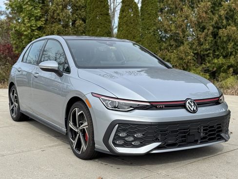 New 2025 Volkswagen GTI SE image 1