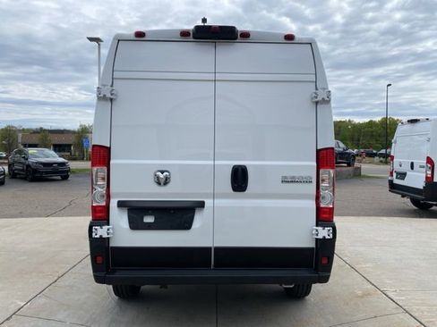 Used 2026 RAM ProMaster 2500 w/ Convenience Group FWD image 3
