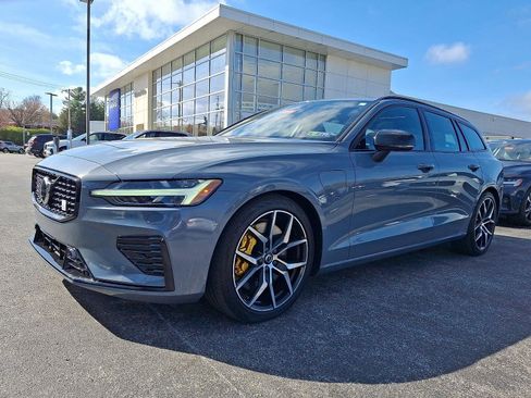 Used 2024 Volvo V60 T8 Polestar w/ Protection Package Premier image 3