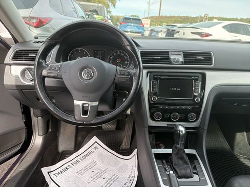 Used 2013 Volkswagen Passat 2.5 SE image 23