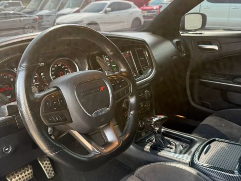 Used 2020 Dodge Charger Scat Pack RWD image 36