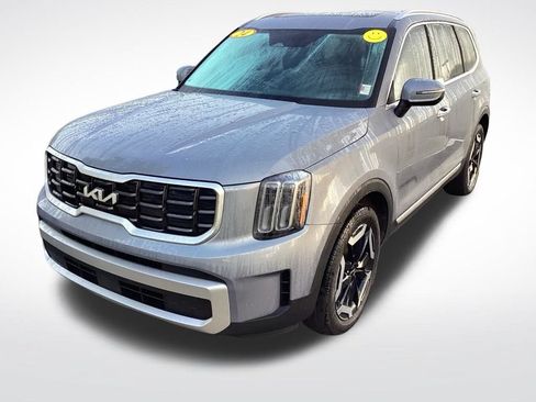 Used 2024 Kia Telluride S AWD/4WD image 6