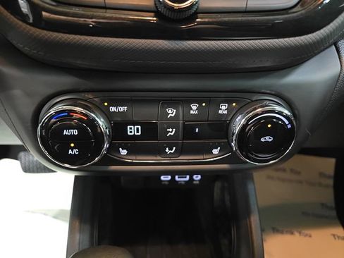 Used 2022 Chevrolet TrailBlazer LT w/ Convenience Package image 23