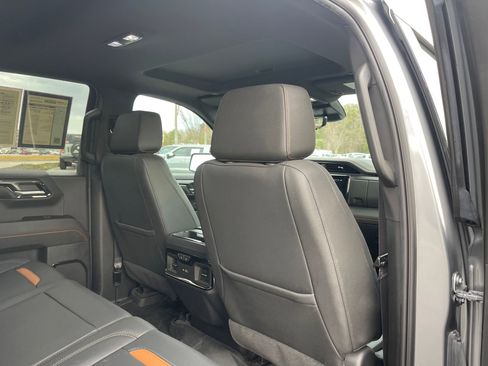 Used 2023 GMC Sierra 1500 AT4 w/ AT4 Premium Package image 27