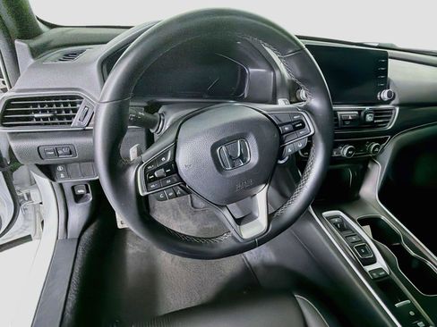 Used 2022 Honda Accord Sport image 11