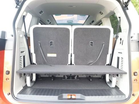 New 2025 Volkswagen ID. Buzz Pro S Plus image 7