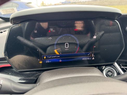 Used 2024 Chevrolet Trax RS w/ Sunroof Package image 23