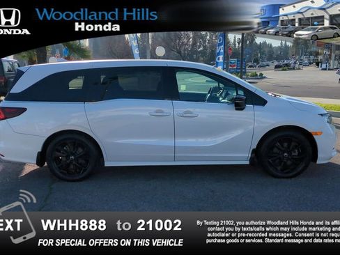 Used 2023 Honda Odyssey Sport image 4