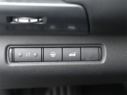 Used 2025 Nissan Pathfinder SL w/ SL Premium Package image 21