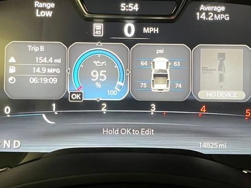 Used 2025 RAM 3500 Laramie AWD/4WD image 27