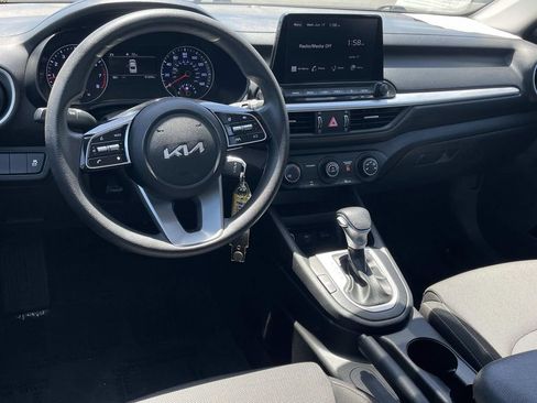 Used 2023 Kia Forte LXS FWD image 6