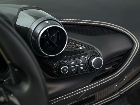 Certified 2021 Ferrari F8 Tributo image 44