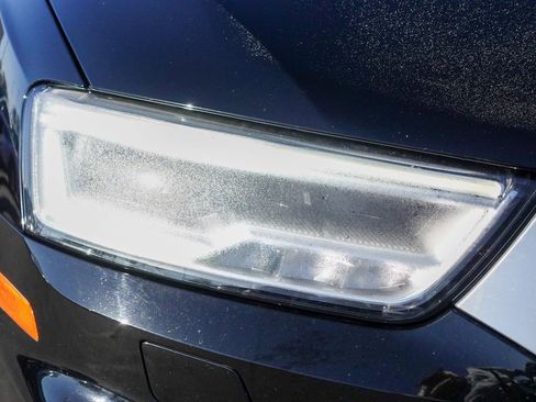 Used 2018 Audi Q3 2.0T Premium Plus w/ Premium Plus Package image 4