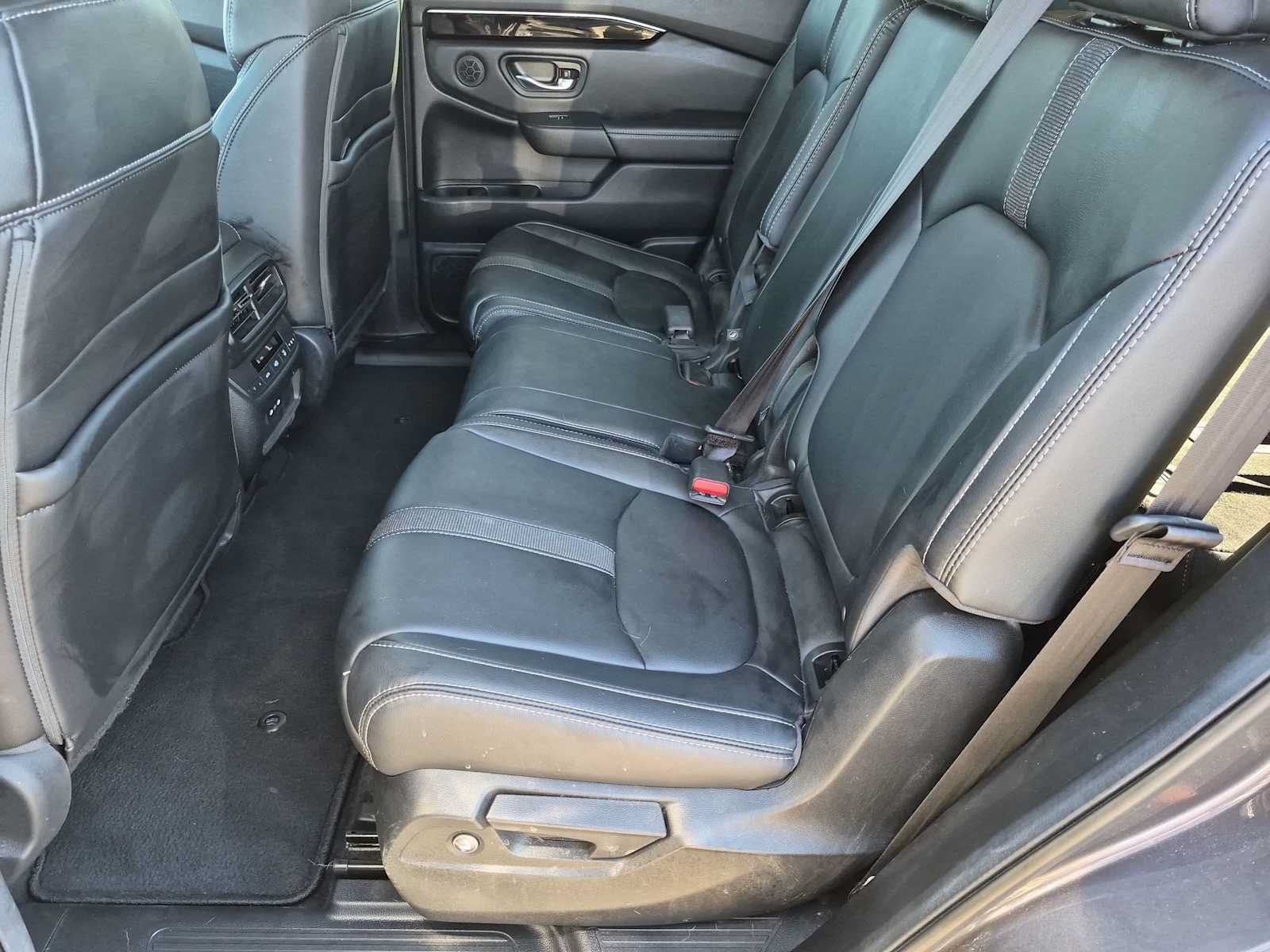 Certified 2024 Honda Pilot Touring image 19