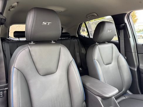 Used 2026 Buick Encore GX Sport Touring w/ Comfort Package FWD image 15