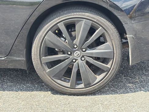 Used 2022 Nissan Altima 2.5 SR w/ Midnight Edition Package FWD image 21