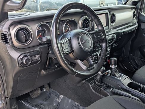 Used 2022 Jeep Wrangler Unlimited Sport AWD/4WD image 10