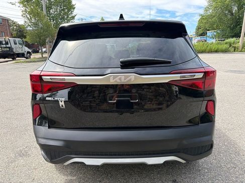 Certified 2023 Kia Seltos LX AWD/4WD image 4