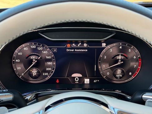 Used 2023 Bentley Flying Spur W12 image 22