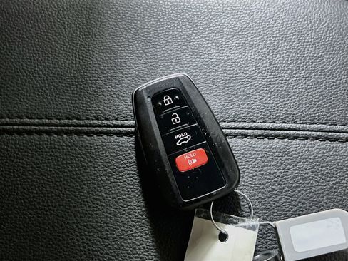 Used 2025 Toyota RAV4 XLE Premium FWD image 36