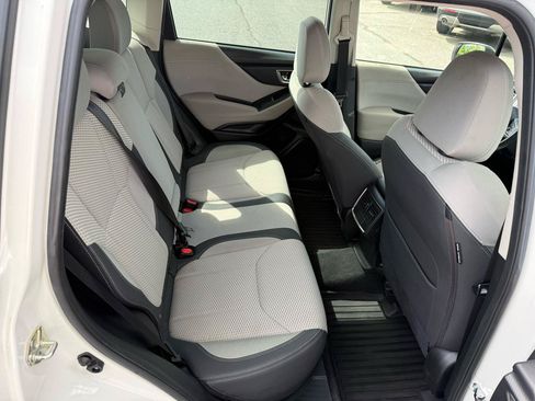 Used 2020 Subaru Forester Premium AWD/4WD image 16