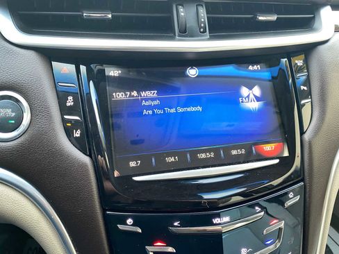 Used 2013 Cadillac XTS Luxury w/ Driver Awareness Package image 18