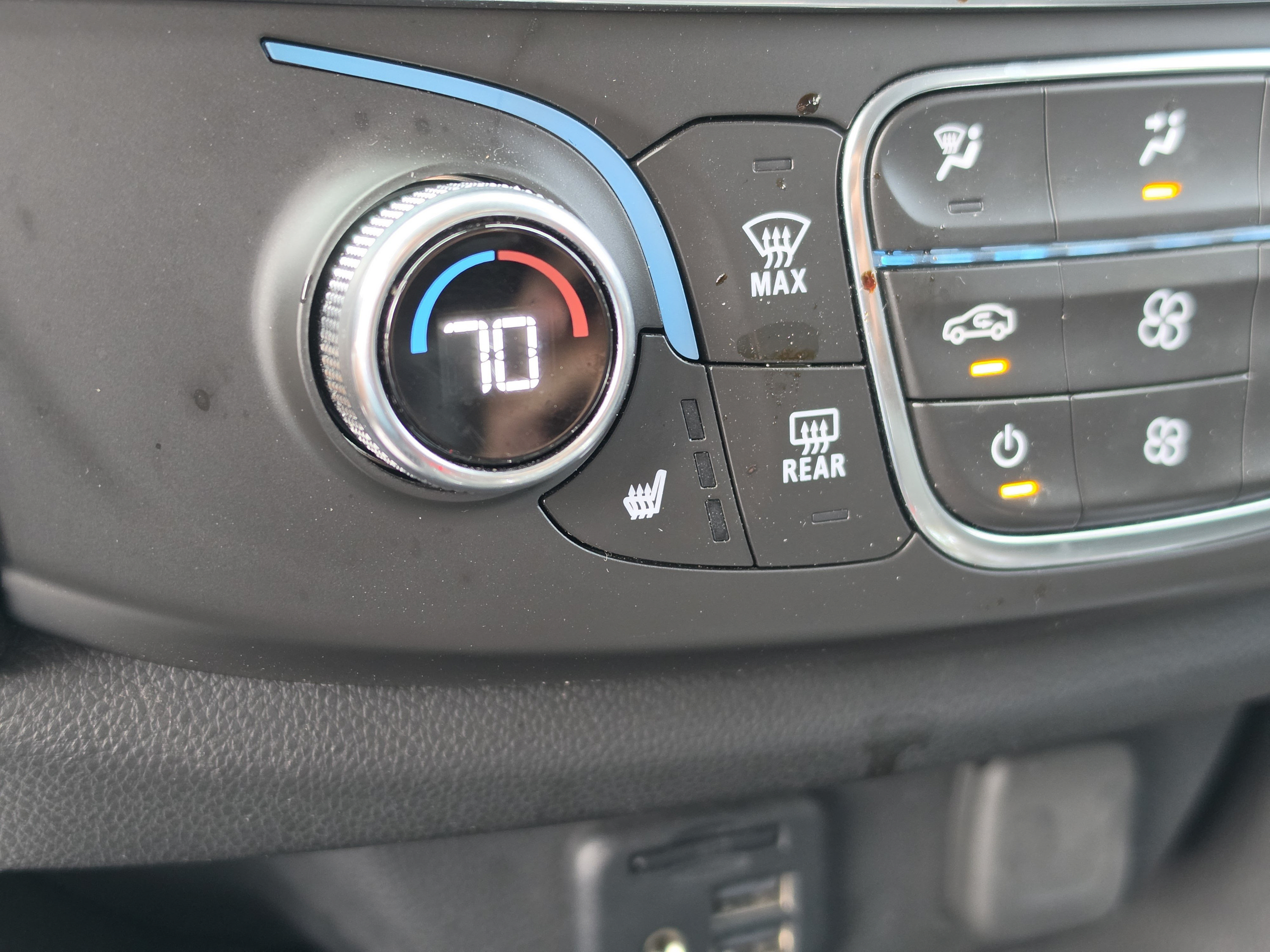 Used 2020 Chevrolet Traverse RS w/ LPO, Floor Liner Package FWD image 32