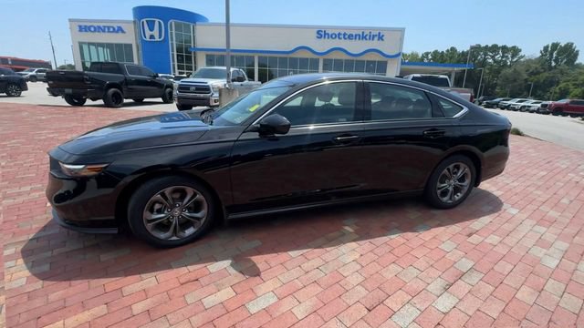 Certified 2024 Honda Accord EX image 7