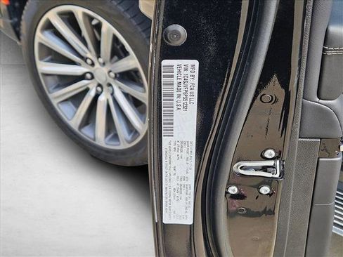 Used 2023 Jeep Grand Wagoneer Series II image 26