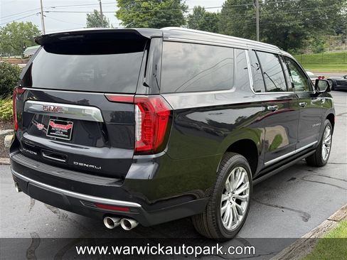 Used 2023 GMC Yukon XL Denali AWD/4WD image 18