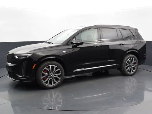 Used 2023 Cadillac XT6 Sport w/ Technology Package AWD/4WD image 1