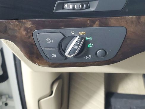 Used 2018 Audi Q7 3.0T Premium Plus image 32