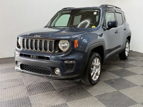 Used 2020 Jeep Renegade Latitude w/ Cold Weather Group AWD/4WD image 6