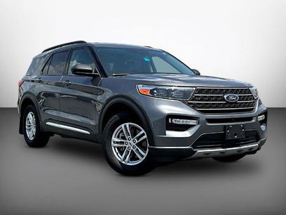 Certified 2023 Ford Explorer XLT w/ Equipment Group 202A