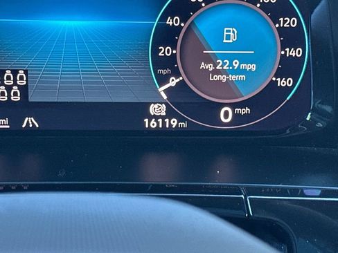 Used 2025 Volkswagen Atlas SEL Premium R-Line AWD/4WD image 29