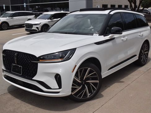 New 2026 Lincoln Aviator Black Label w/ Jet Appearance Package AWD/4WD image 12
